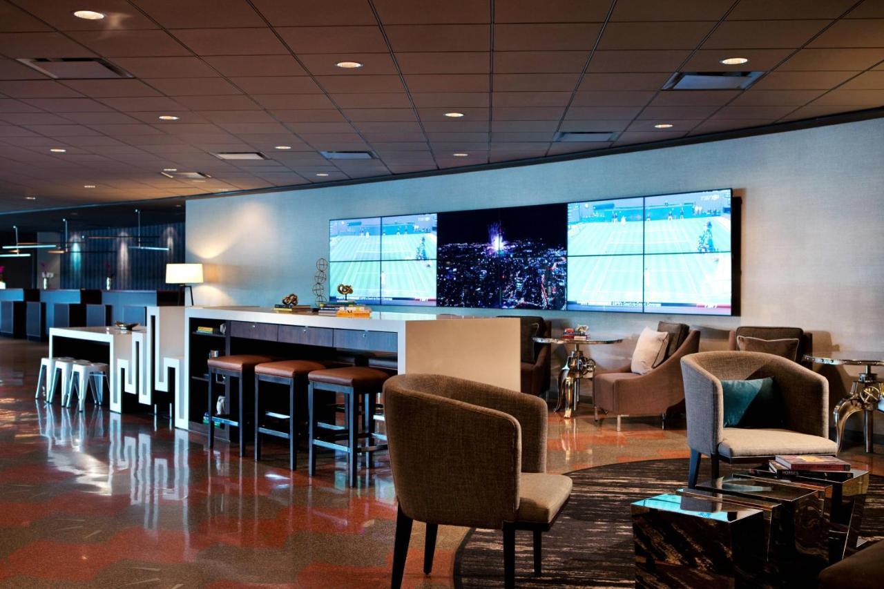 Toronto Marriott City Centre Hotel Dış mekan fotoğraf