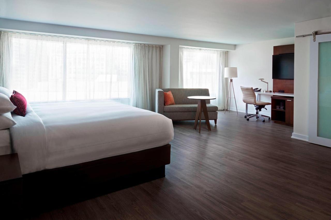 Toronto Marriott City Centre Hotel Dış mekan fotoğraf