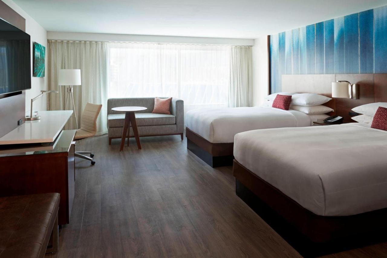 Toronto Marriott City Centre Hotel Dış mekan fotoğraf
