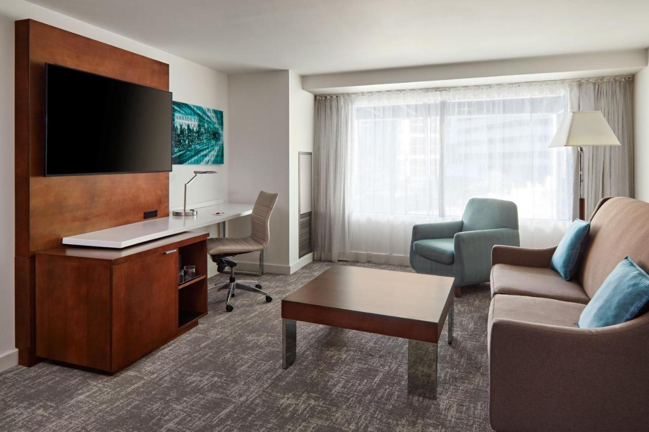 Toronto Marriott City Centre Hotel Dış mekan fotoğraf