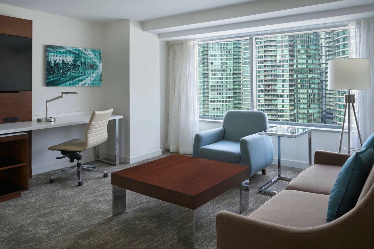 Toronto Marriott City Centre Hotel Dış mekan fotoğraf